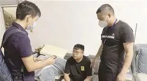 诱导下载木马病毒软件敲诈，厦门警方一举23人被抓，涉案金额数亿！