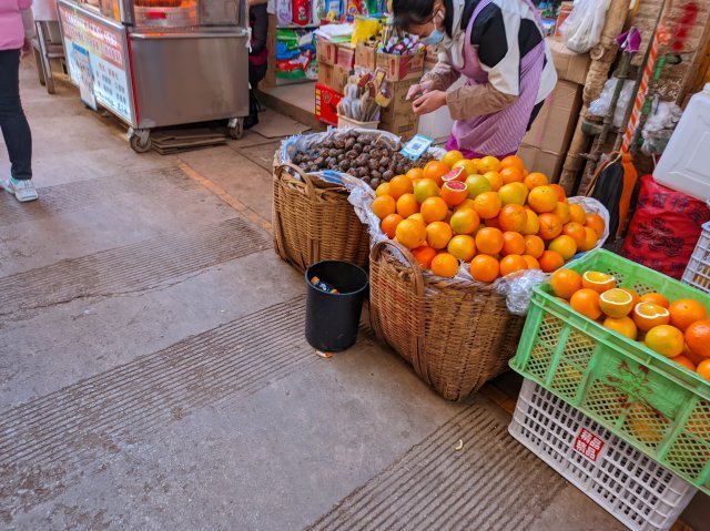 开屏观察｜听说到处都在囤柠檬、抢电解质水，那昆明呢？